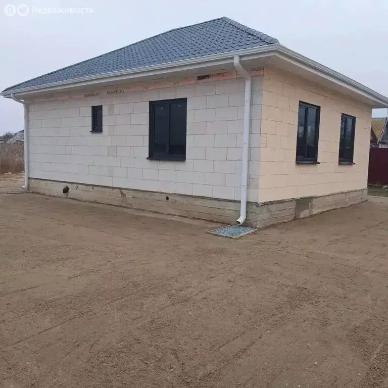 Дом в Наримановский район, село Биштюбинка (71 м) - Фото 1