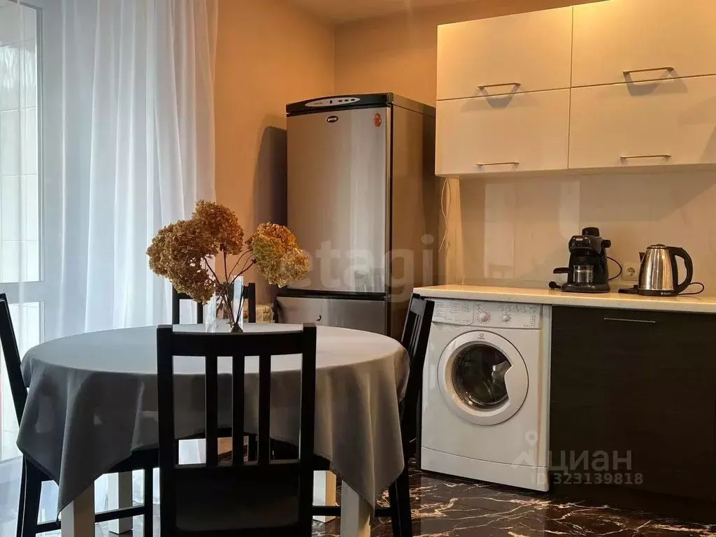 2-к кв. Красноярский край, Красноярск ул. Весны, 10 (68.0 м) - Фото 1