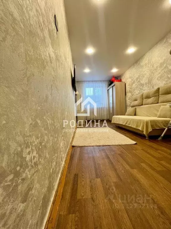 3-к кв. Хабаровский край, Солнечный рп ул. Геологов, 6 (57.7 м) - Фото 0