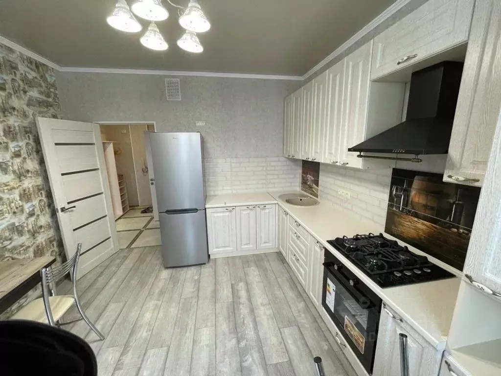 1-к кв. Крым, Симферополь ул. Батурина, 123 (40.0 м) - Фото 1