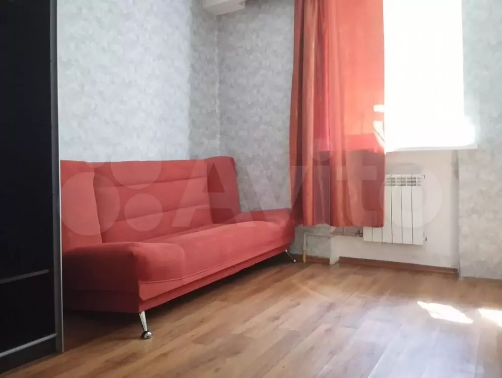 Комната 15 м в 2-к., 1/9 эт. - Фото 0