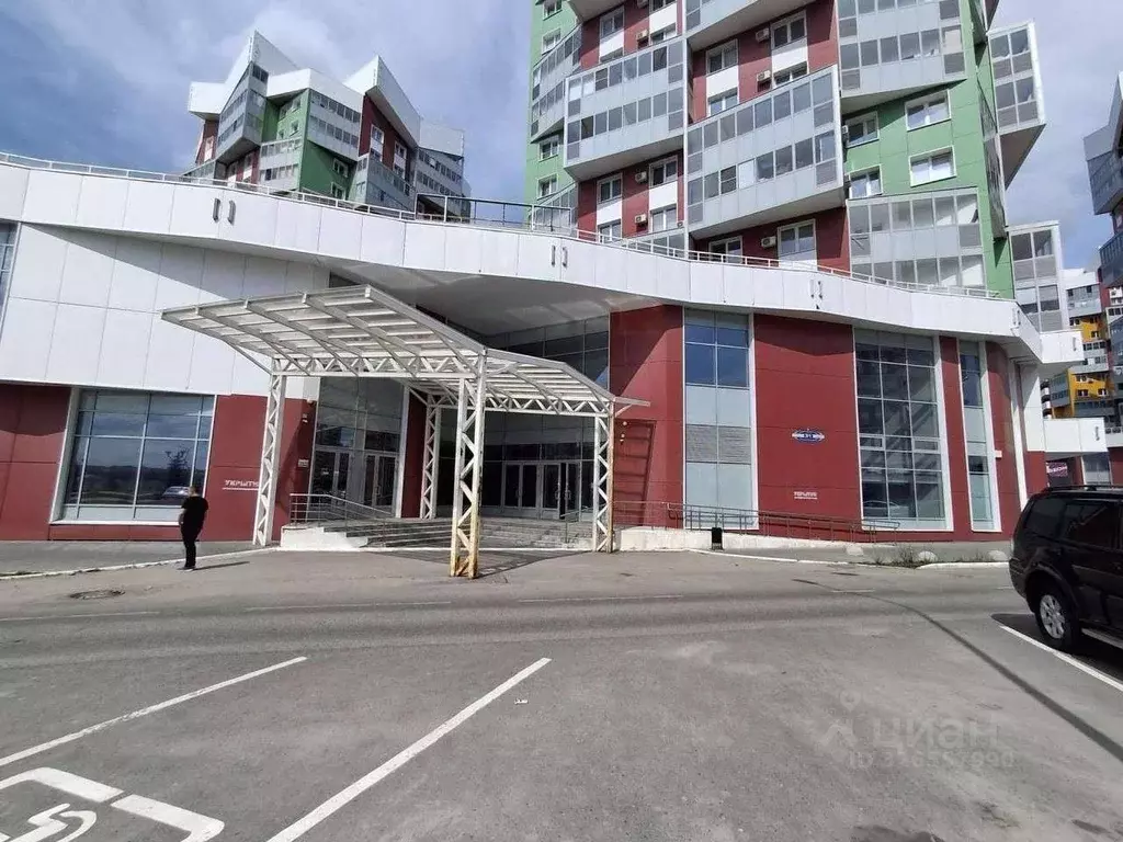 Помещение свободного назначения в Мордовия, Саранск просп. Российской ... - Фото 1