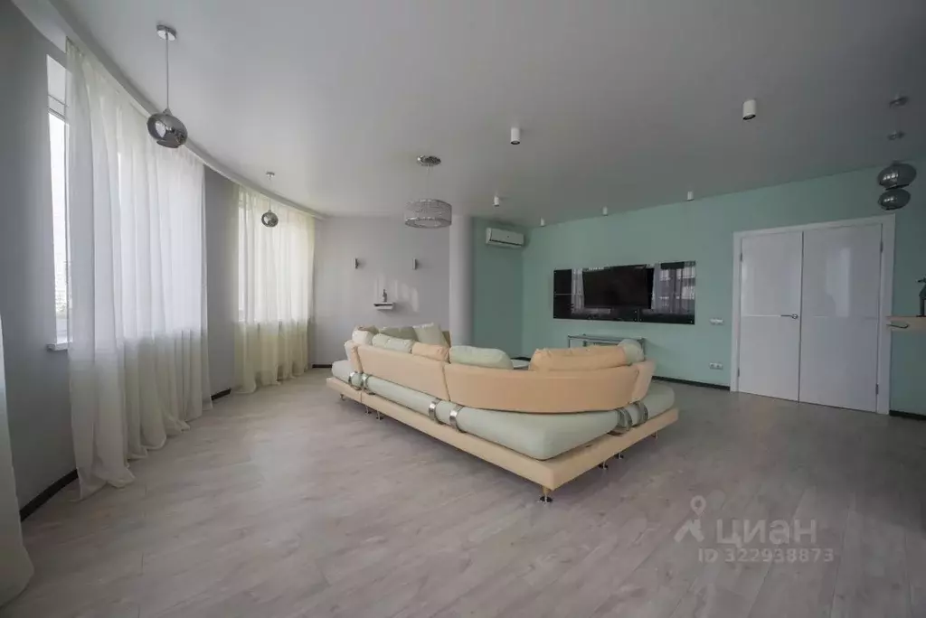 3-к кв. Свердловская область, Екатеринбург ул. Шейнкмана, 90 (142.0 м) - Фото 1