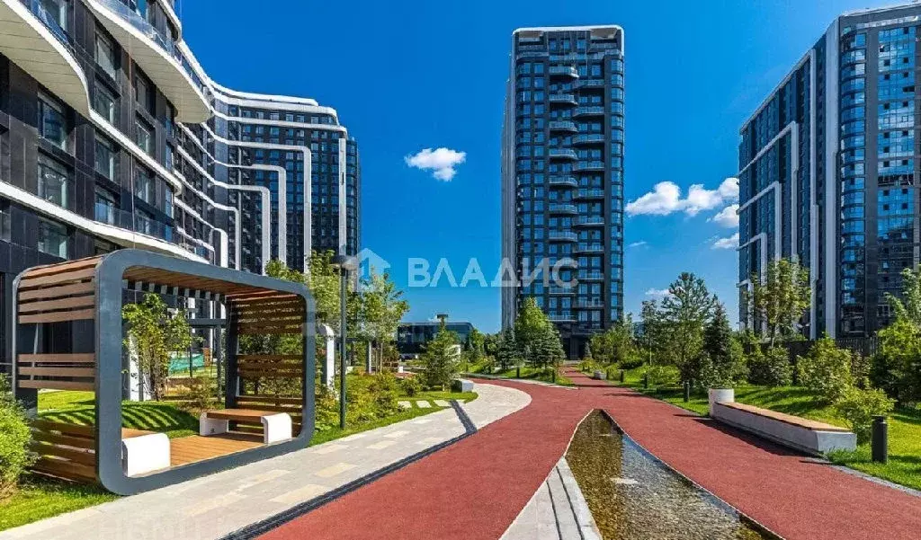 Продается 3-комнатная квартира - Фото 1
