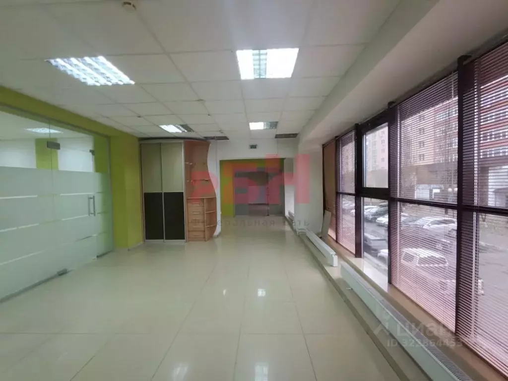 Офис в Тюменская область, Тюмень Тюменский-1 мкр, ул. Николая ... - Фото 1