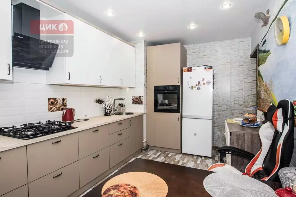 3-к кв. Рязанская область, Рязань проезд Окский, 1 (85.6 м) - Фото 2