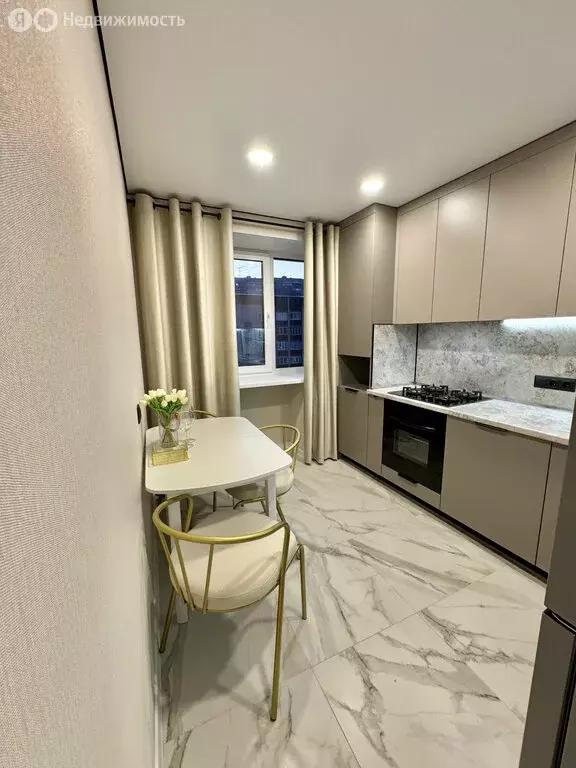 3-комнатная квартира: Киров, улица Красина, 7 (61.1 м) - Фото 1