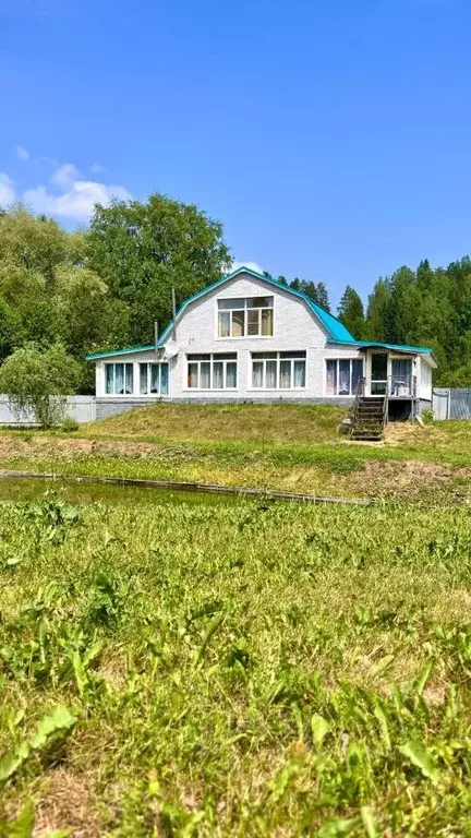 Коттедж в Удмуртия, Воткинский район, д. Гришанки Полевая ул., 6 (90 ... - Фото 0