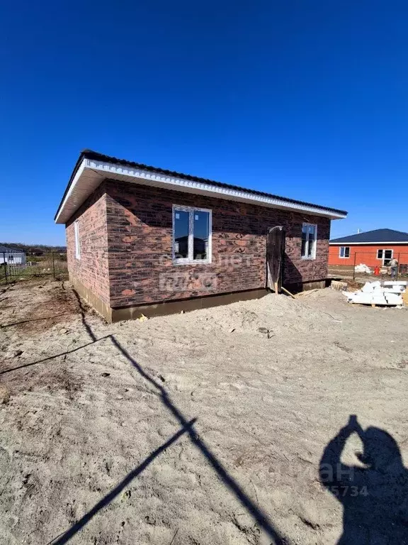Дом в Курская область, Курский район, Моковский сельсовет, д. 1-я ... - Фото 0
