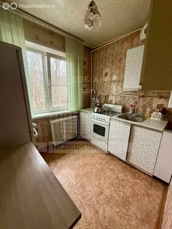 3-комнатная квартира: Калуга, Карачевская улица, 5 (51.1 м) - Фото 1