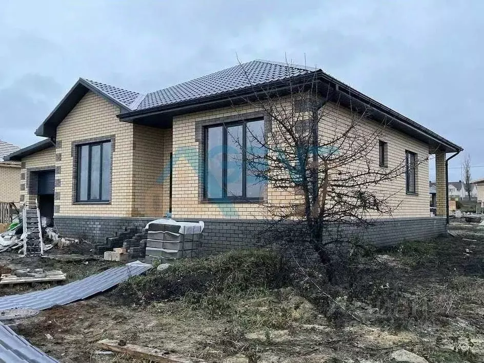 Дом в Белгородская область, Белгородский район, Дубовское с/пос, с. ... - Фото 1