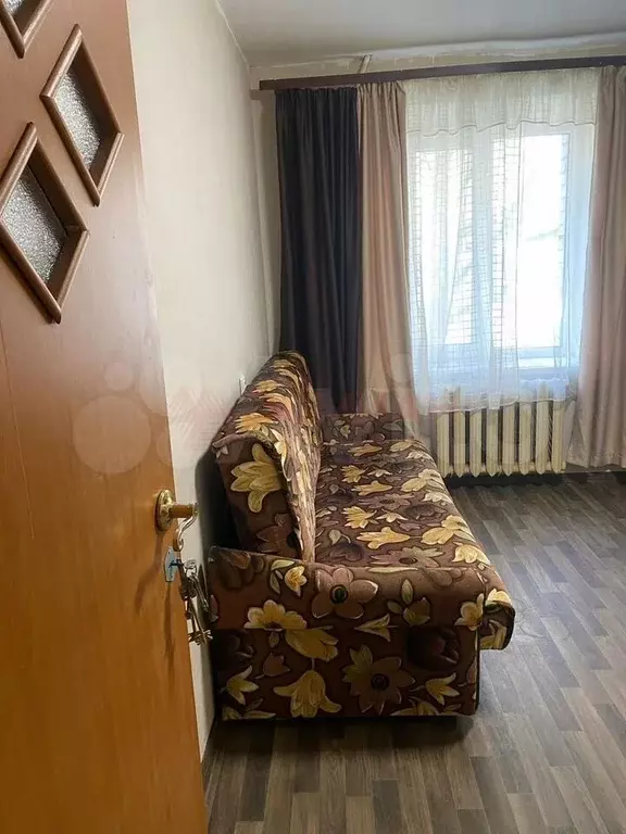 Комната 28 м в 6-к., 2/9 эт. - Фото 1