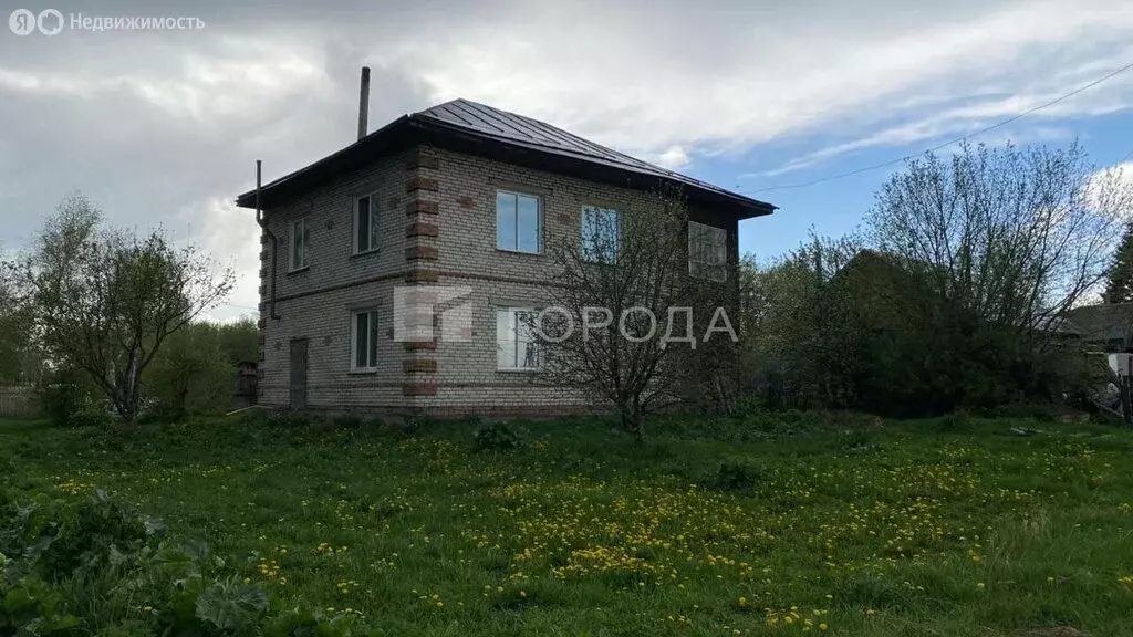 Дом в село Боровиха, 1-я Семафорная улица, 30 (100 м) - Фото 0