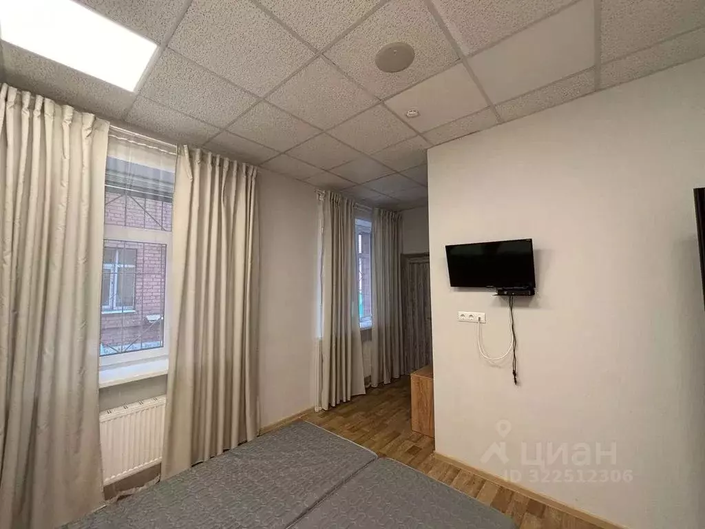 Комната Пермский край, Пермь ул. Сухобруса, 27 - Фото 2