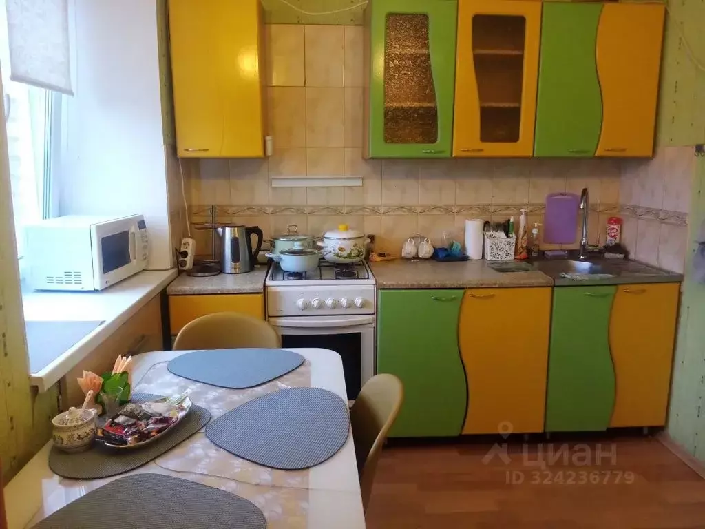 2-к кв. Вологодская область, Череповец ул. Бардина, 21 (42.0 м) - Фото 1