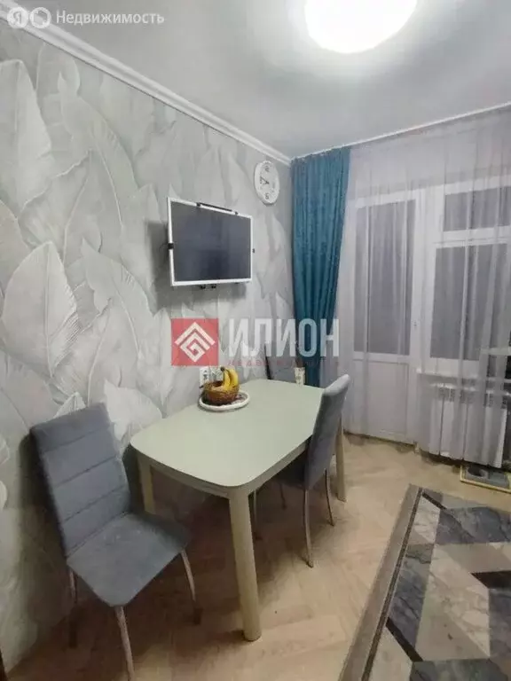3-комнатная квартира: Севастополь, улица Адмирала Фадеева, 21А (80.6 ... - Фото 0
