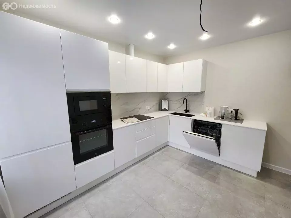 3-комнатная квартира: Саратов, ЖК Царицынский, 4к1 (87 м) - Фото 0