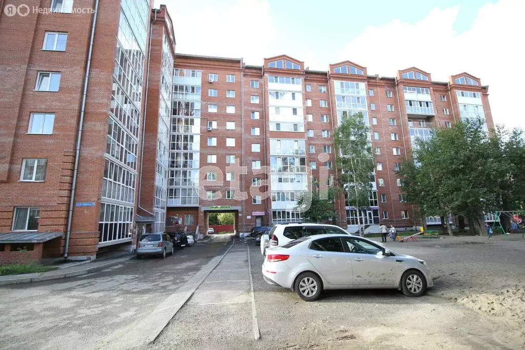 3-комнатная квартира: Томск, улица Ивана Черных, 75 (68.4 м) - Фото 0