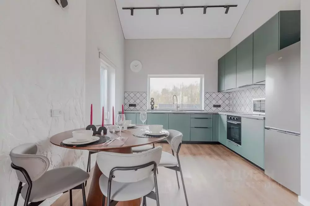 Коттедж в Ленинградская область, Ломоносовский район, Виллозское ... - Фото 1