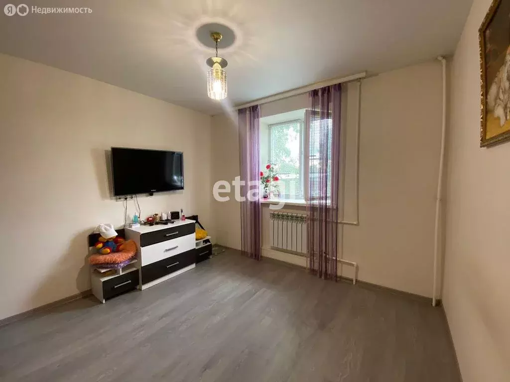 3-комнатная квартира: Костерёво, Школьная улица, 25 (67.8 м) - Фото 0