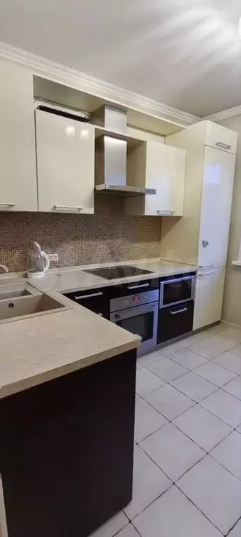 2-к. квартира, 53 м, 8/9 эт. - Фото 0