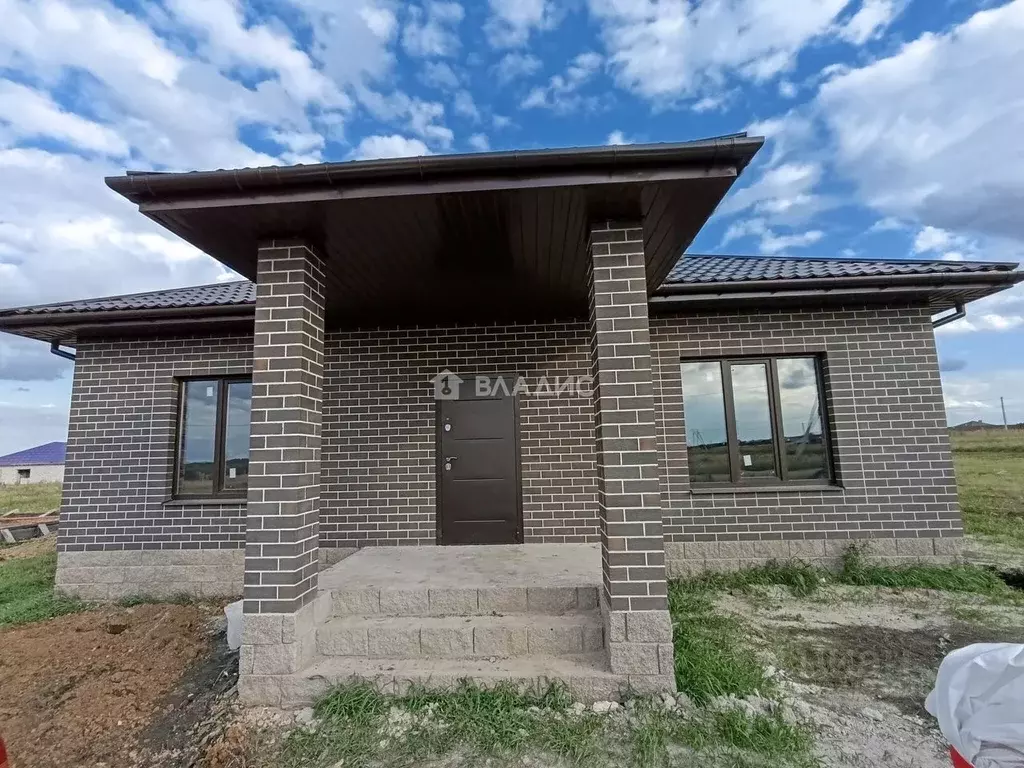 Дом в Белгородская область, Белгородский район, Пушкарское с/пос, с. ... - Фото 1