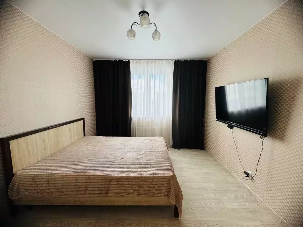 2-к кв. Тюменская область, Тюмень ул. Дмитрия Менделеева, 2к2 (54.0 м) - Фото 0