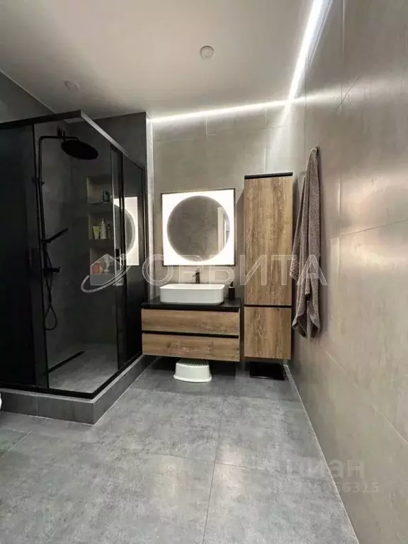 2-к кв. Тюменская область, Тюмень ул. 50 лет Октября, 63Г (77.5 м) - Фото 2