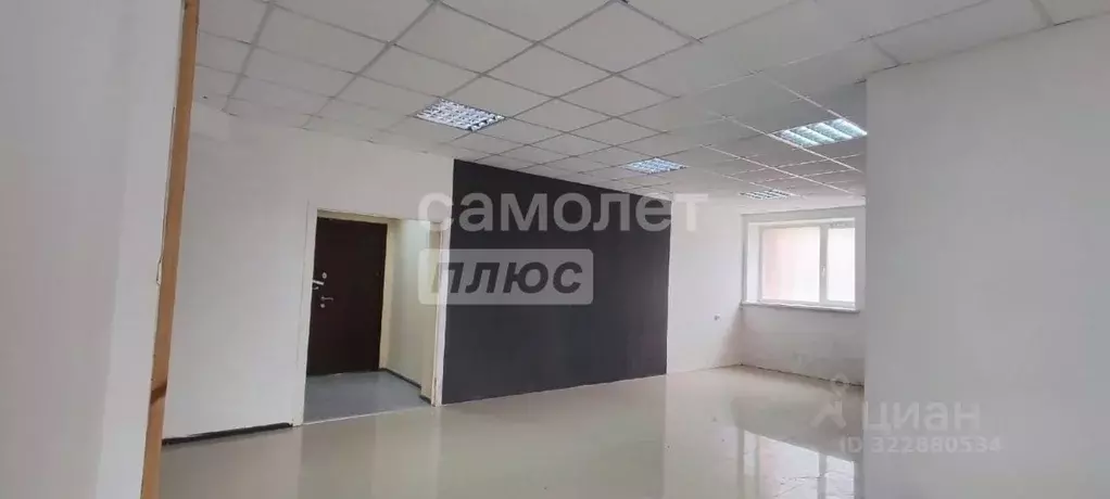 Помещение свободного назначения в Калмыкия, Элиста 5-й мкр, 4 (215 м) - Фото 2