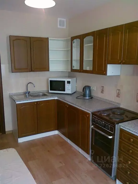 2-к кв. Волгоградская область, Волгоград ул. Хользунова, 36/2 (60.0 м) - Фото 0