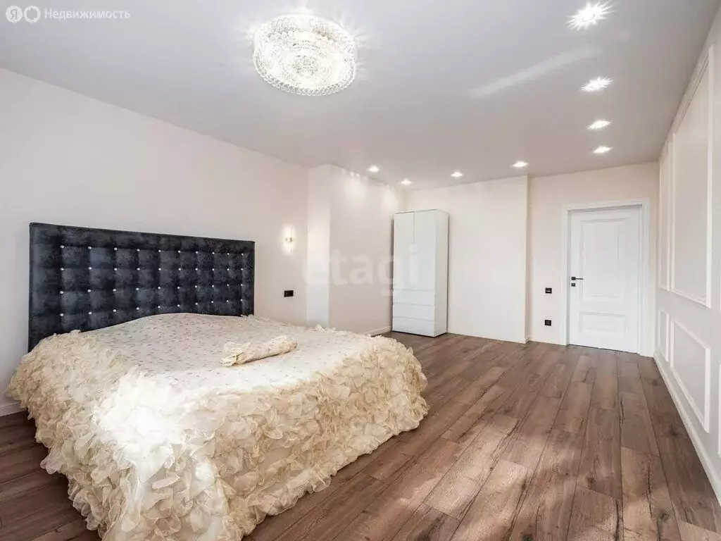 3-комнатная квартира: Новосибирск, Дачная улица, 5 (140 м) - Фото 1