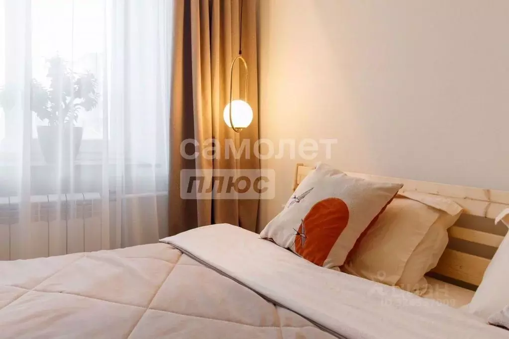 2-к кв. Тюменская область, Тюмень ул. Котовского, 52 (44.2 м) - Фото 0