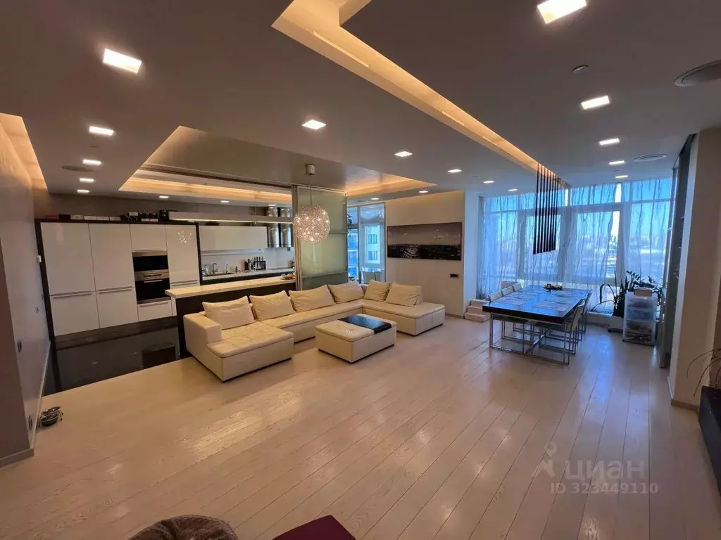 5-к кв. Москва Мосфильмовская ул., 70к2 (202.9 м) - Фото 1