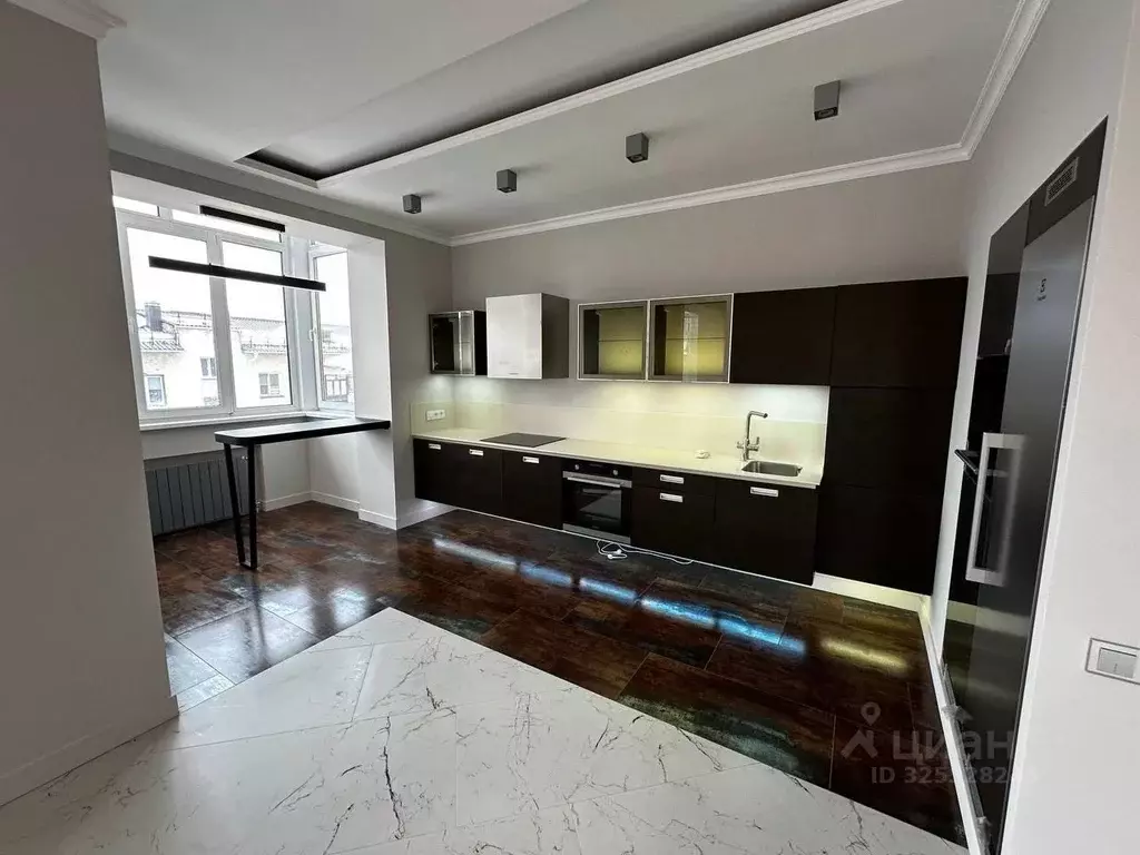 4-к кв. Омская область, Омск ул. Серова, 39 (140.0 м) - Фото 1