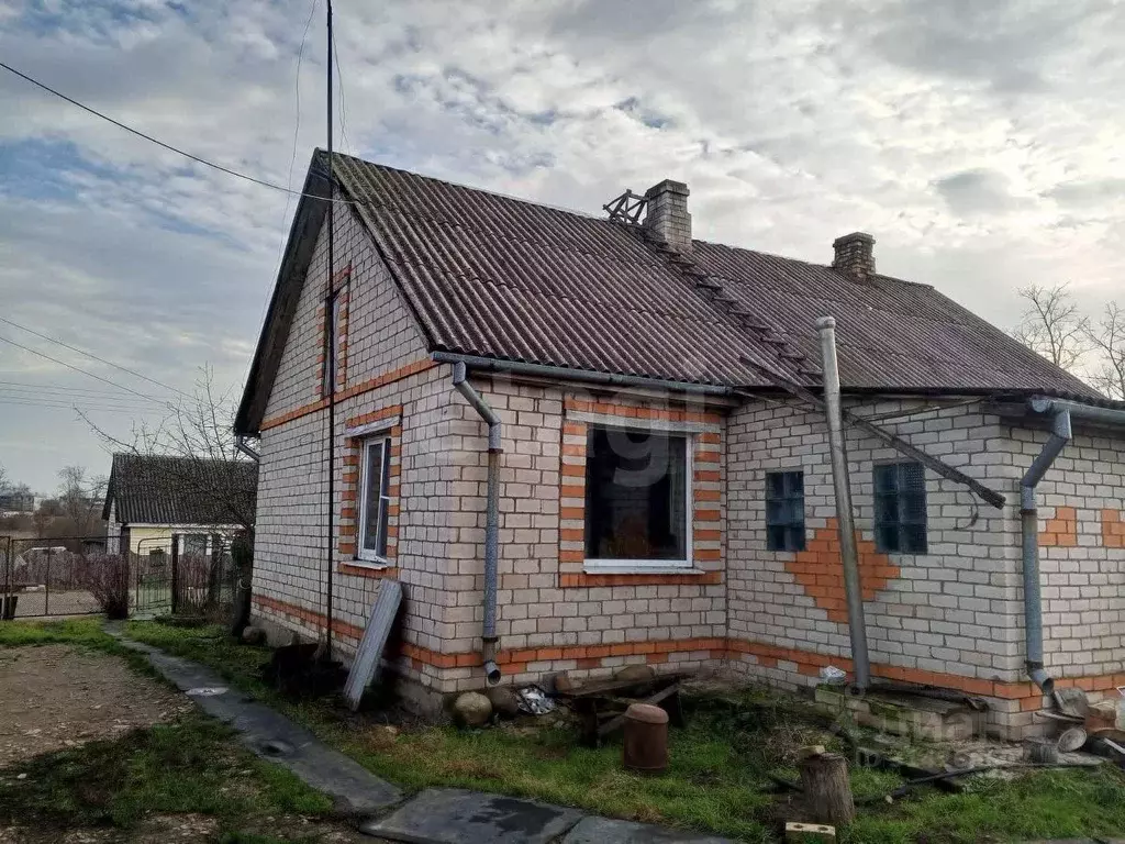 Дом в Псковская область, Пыталовский муниципальный округ, д. ... - Фото 1