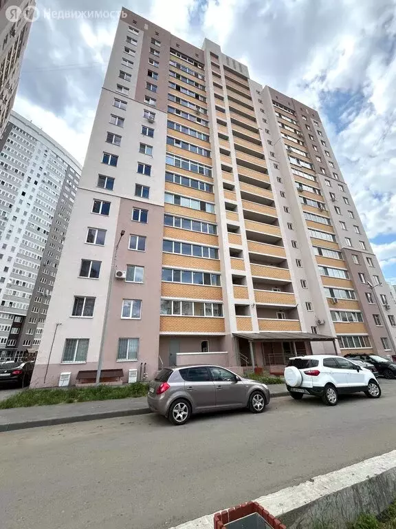 3-комнатная квартира: Энгельс, Трудовая улица, 12/9 (80 м) - Фото 1