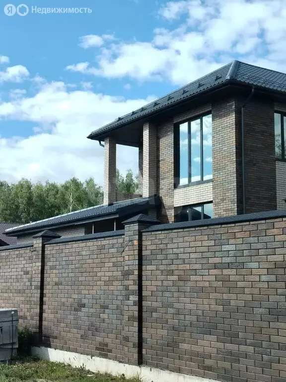 Дом в Мичуринский, Речная улица (240 м) - Фото 0