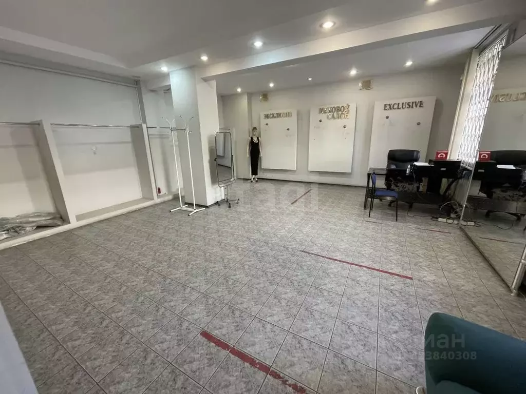 Помещение свободного назначения в Владимирская область, Ковров просп. ... - Фото 1