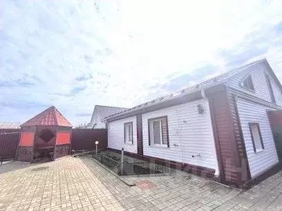 Дом в Белгородская область, Бирюч Красногвардейский район, ... - Фото 1