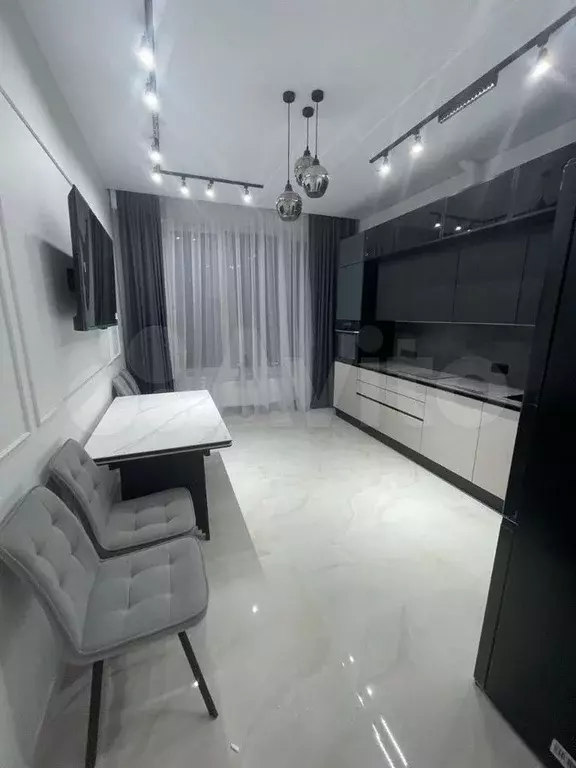 2-к. квартира, 71 м, 12/41 эт. - Фото 0