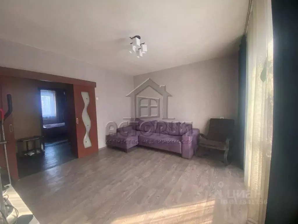 4-к кв. Красноярский край, Красноярск ул. Щорса, 20 (80.4 м) - Фото 0