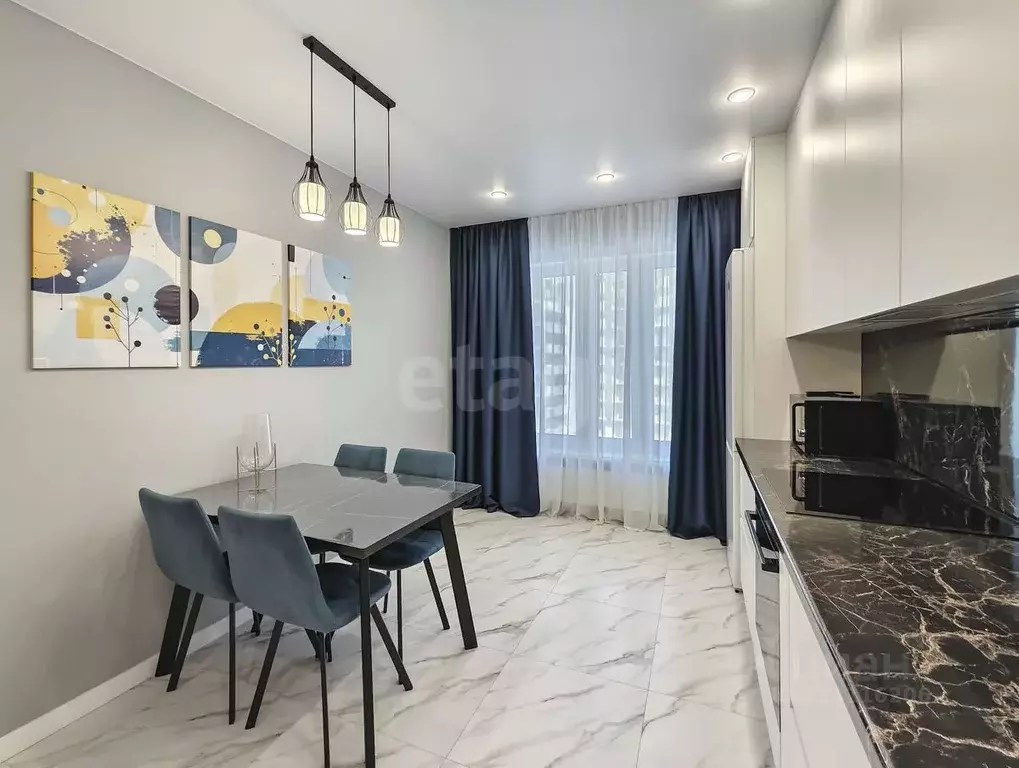 2-к кв. Тюменская область, Тюмень ул. Разведчика Кузнецова, 7 (57.0 м) - Фото 2