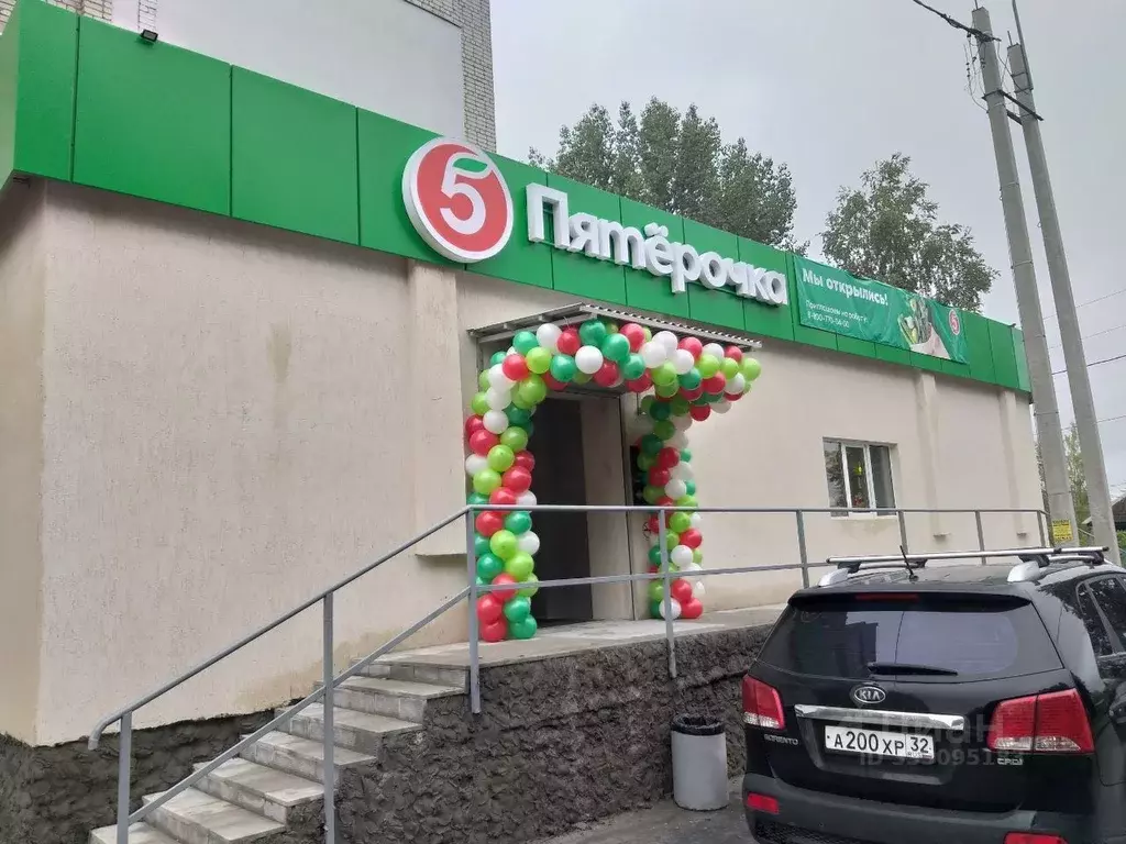 Торговая площадь в Брянская область, Брянск ул. Шолохова, 37В (25 м) - Фото 1