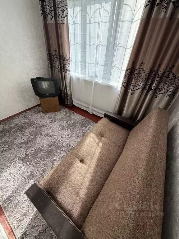 2-к кв. Московская область, Клин ул. Карла Маркса, 93 (38.0 м) - Фото 2