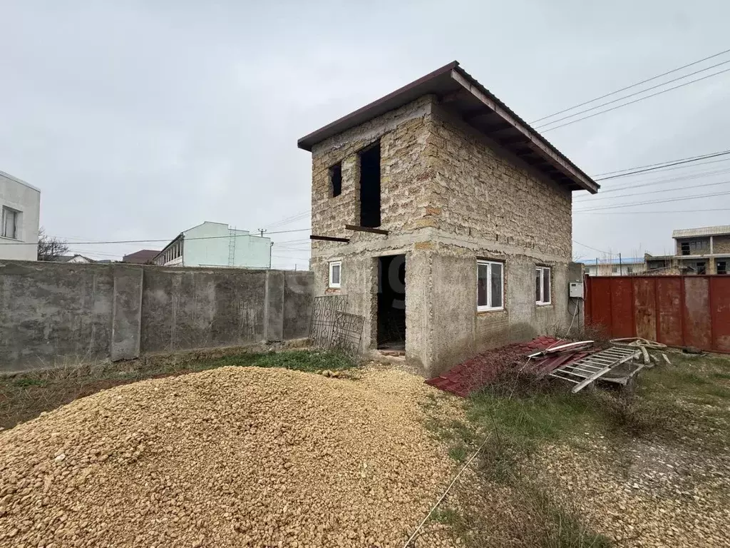 Дом в Крым, Сакский район, Штормовское с/пос, с. Поповка ул. ... - Фото 1