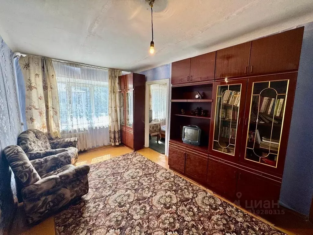 2-к кв. Алтайский край, Рубцовск Октябрьская ул., 109 (42.0 м) - Фото 1