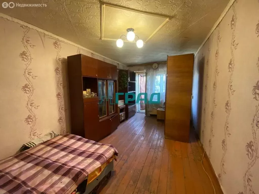 1-комнатная квартира: посёлок городского типа Бачатский, улица Л. ... - Фото 1