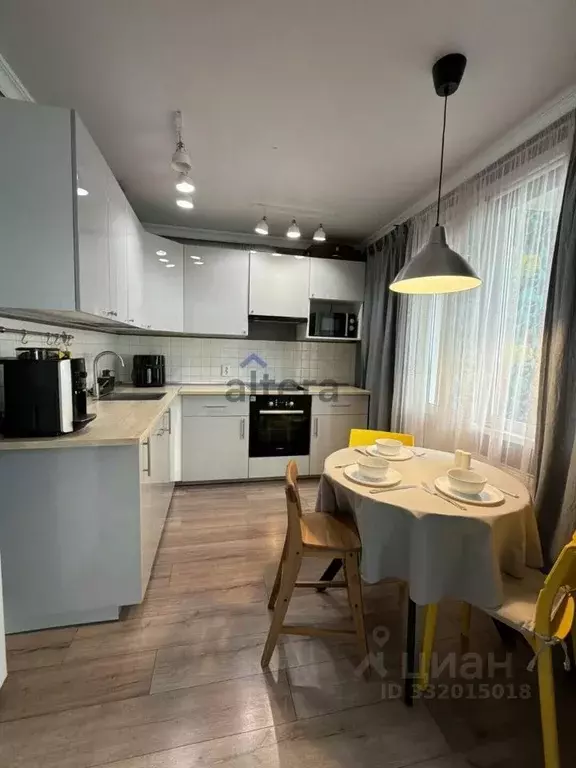 2-к кв. Татарстан, Казань ул. Александра Курынова, 6к2 (50.0 м) - Фото 1