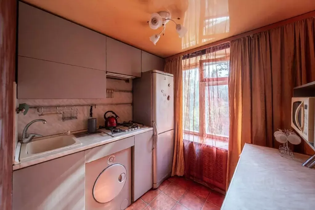 1-к кв. Московская область, Реутов просп. Мира, 9 (29.6 м) - Фото 2