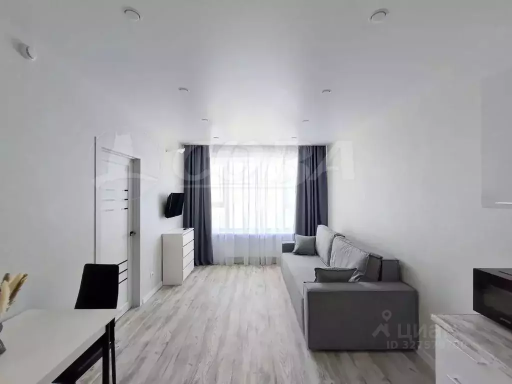 1-к кв. Тюменская область, Тюмень ул. Владислава Крапивина, 9 (40.0 м) - Фото 1